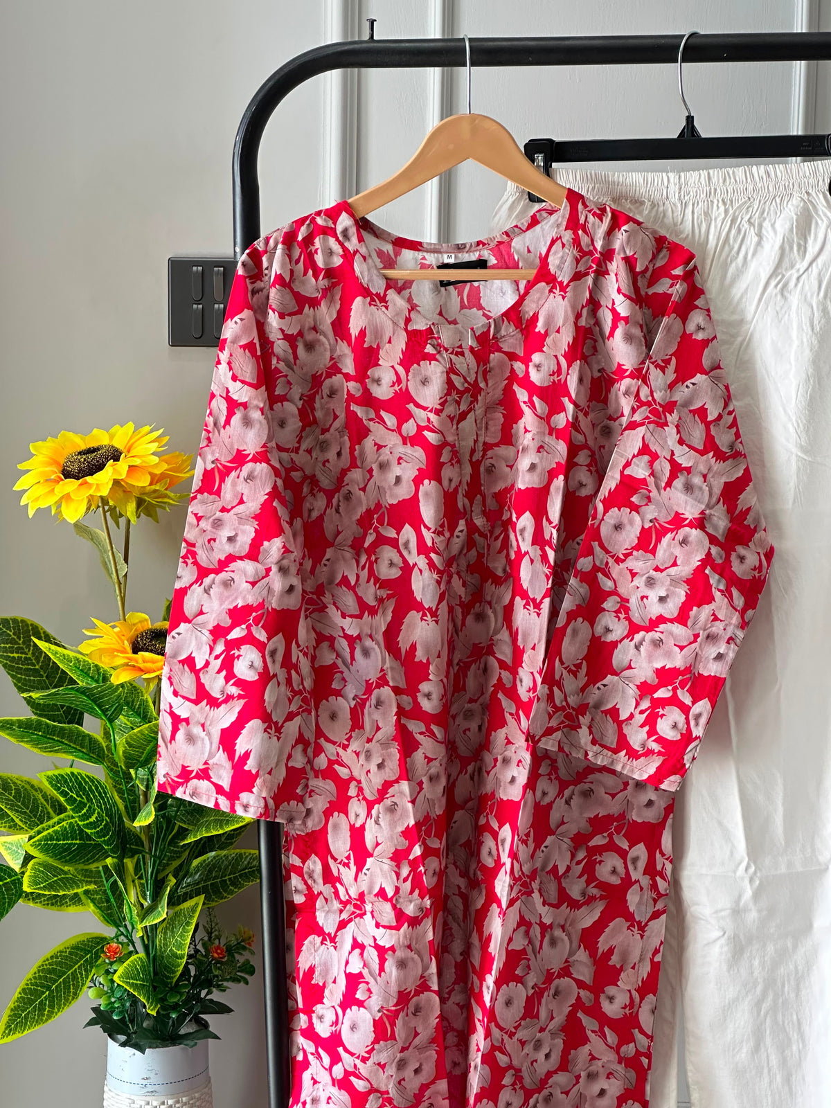Velvet Rose Lawn kurti