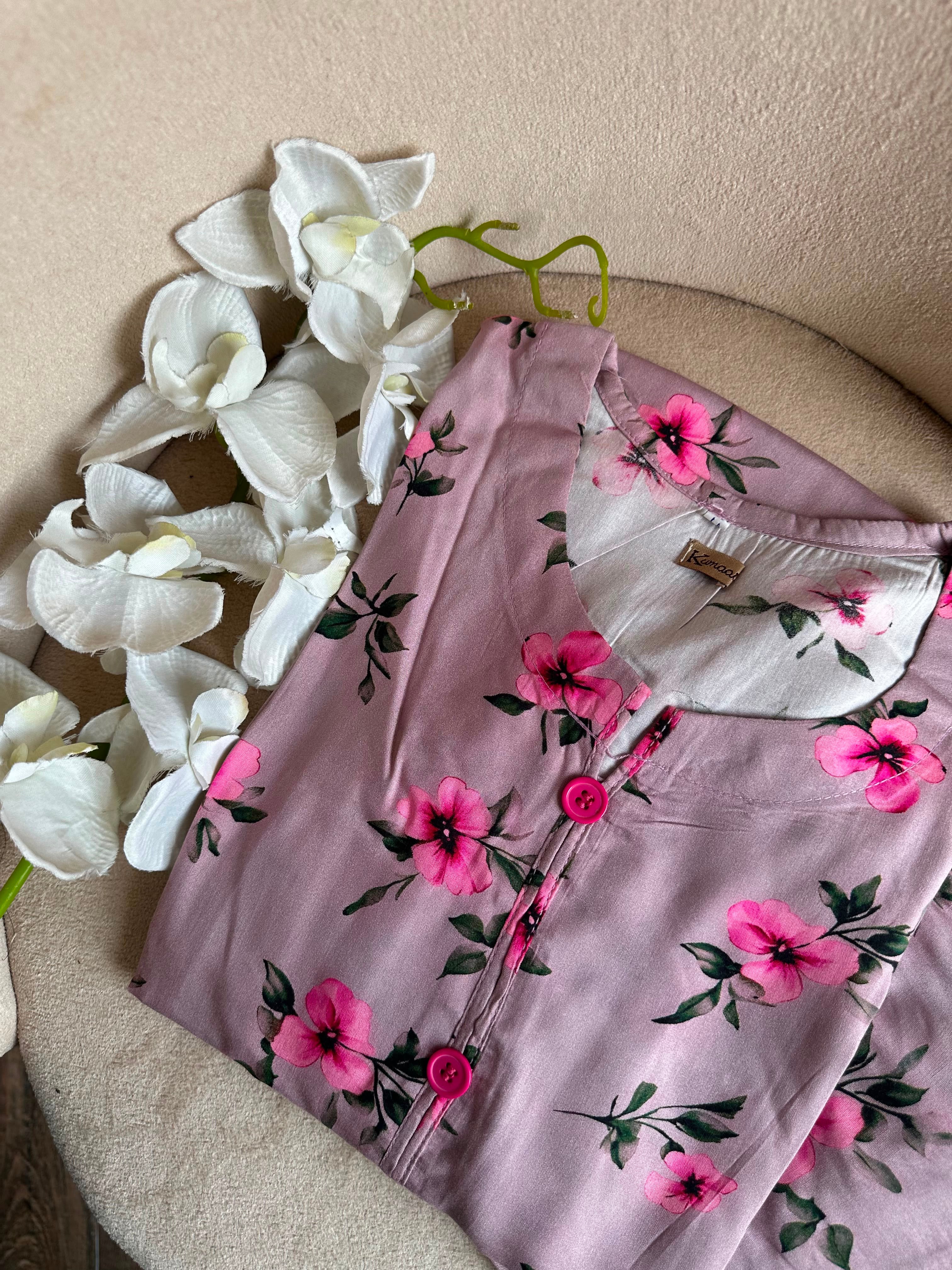 Lilac flower linen
