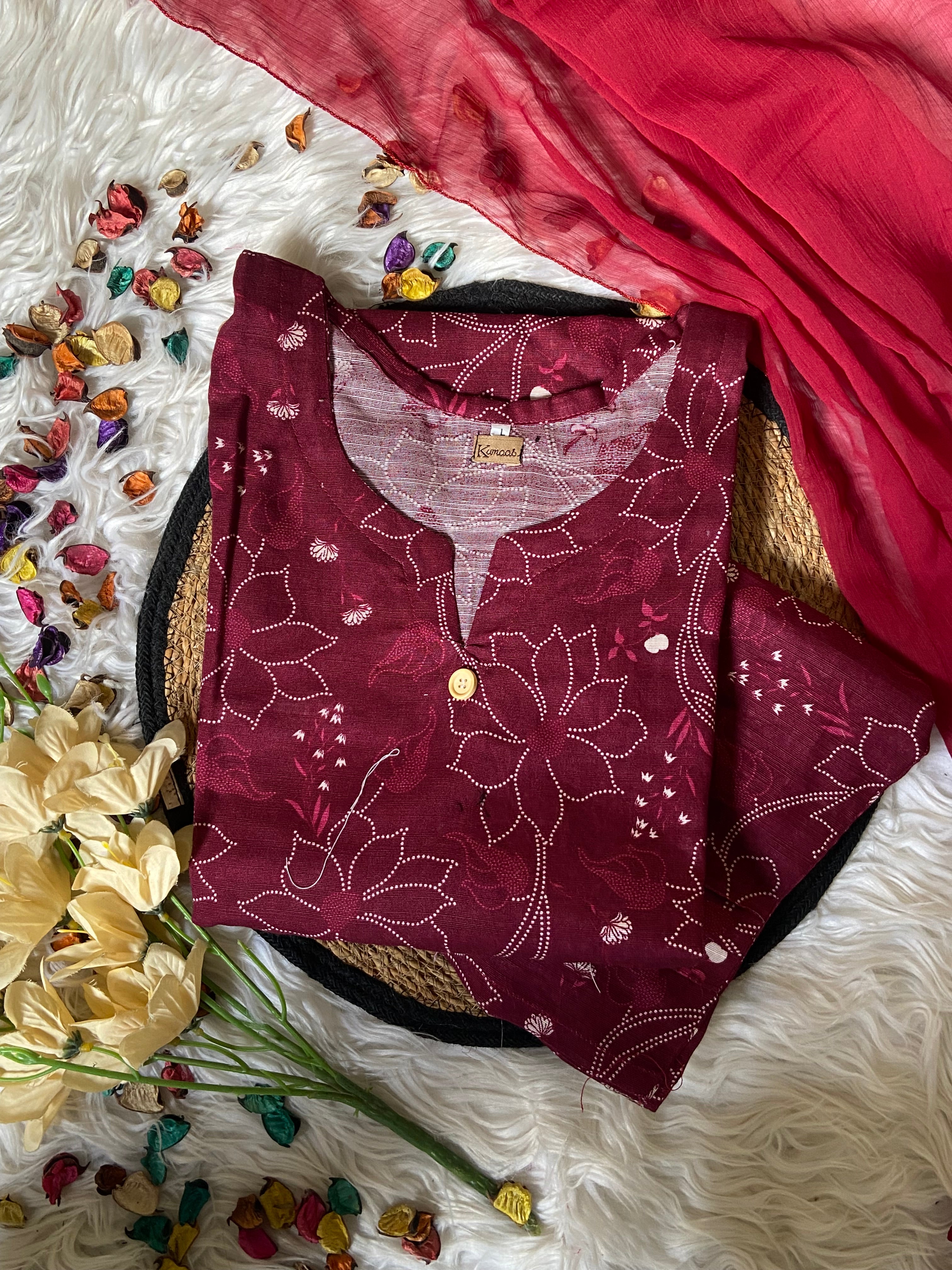 Kadder Color Maroon khaddar – Kumaas