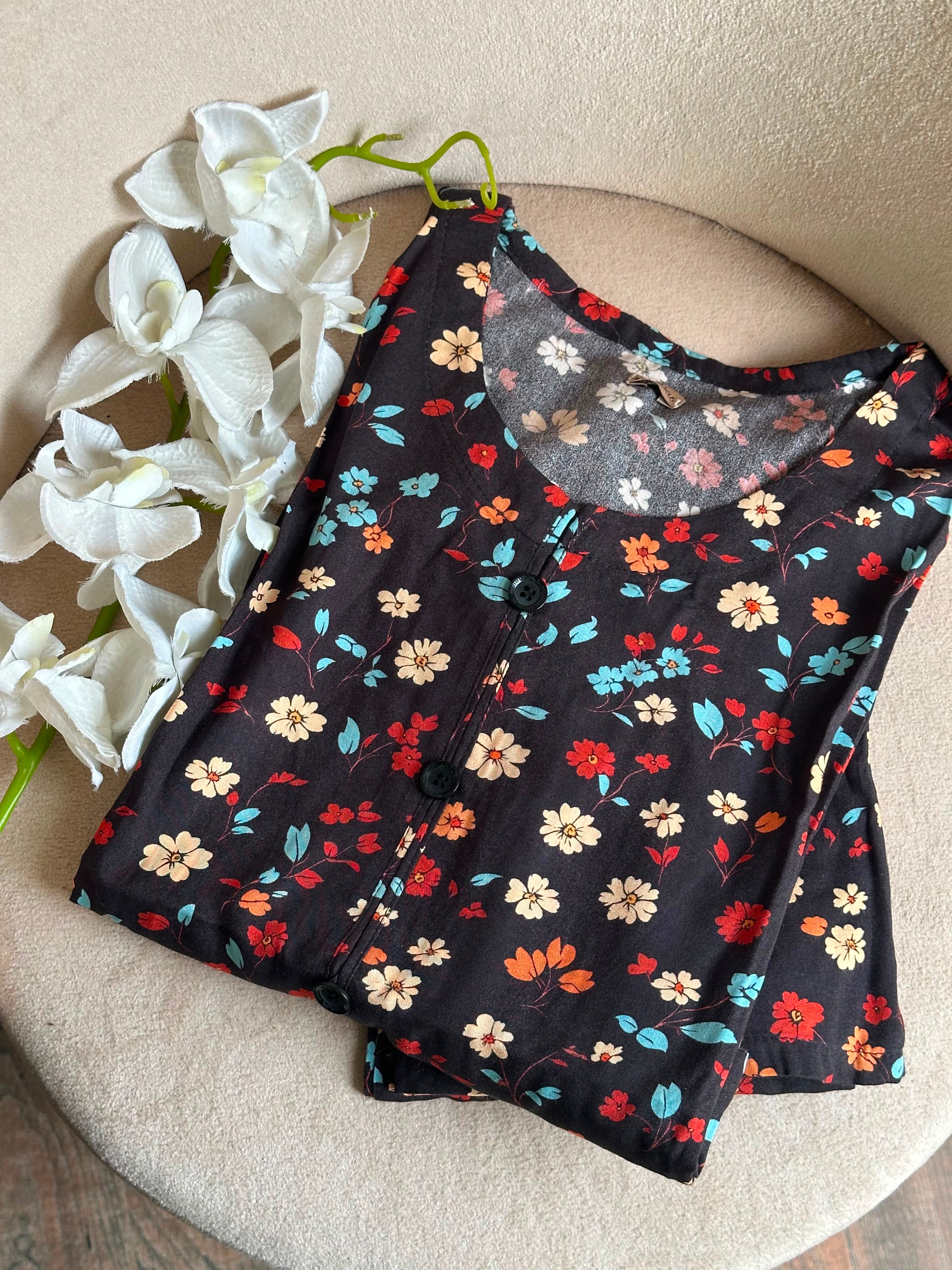 Black flower linen