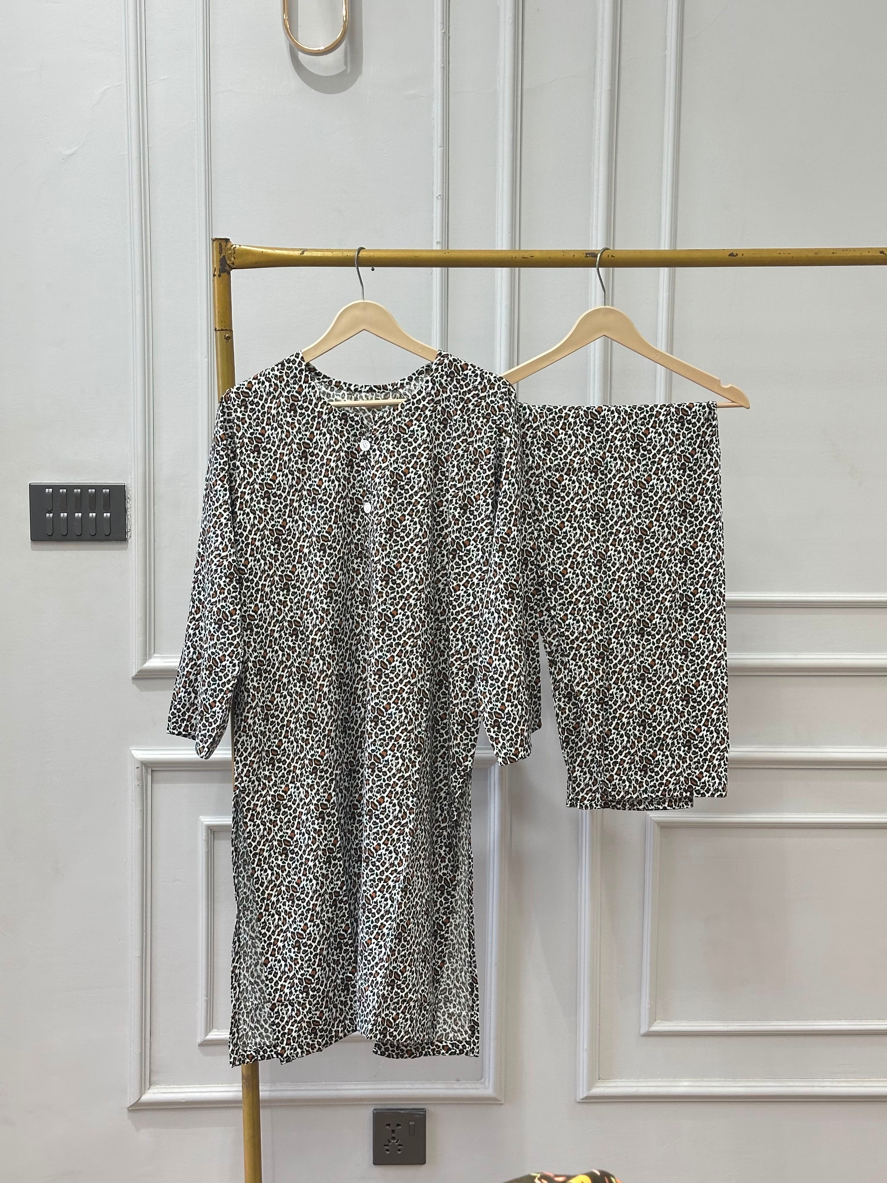 Leopard shift linen