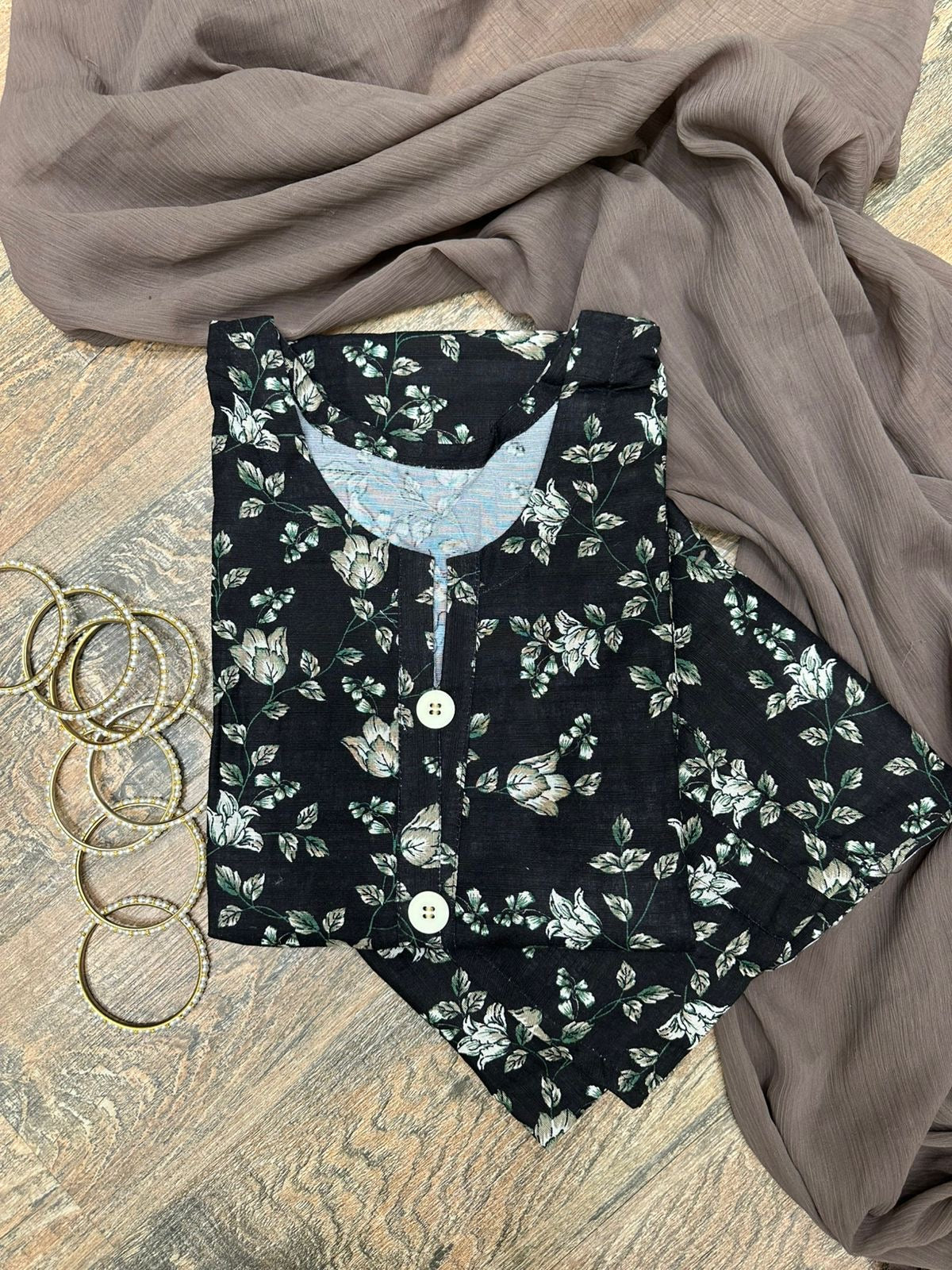 Black forest khaddar