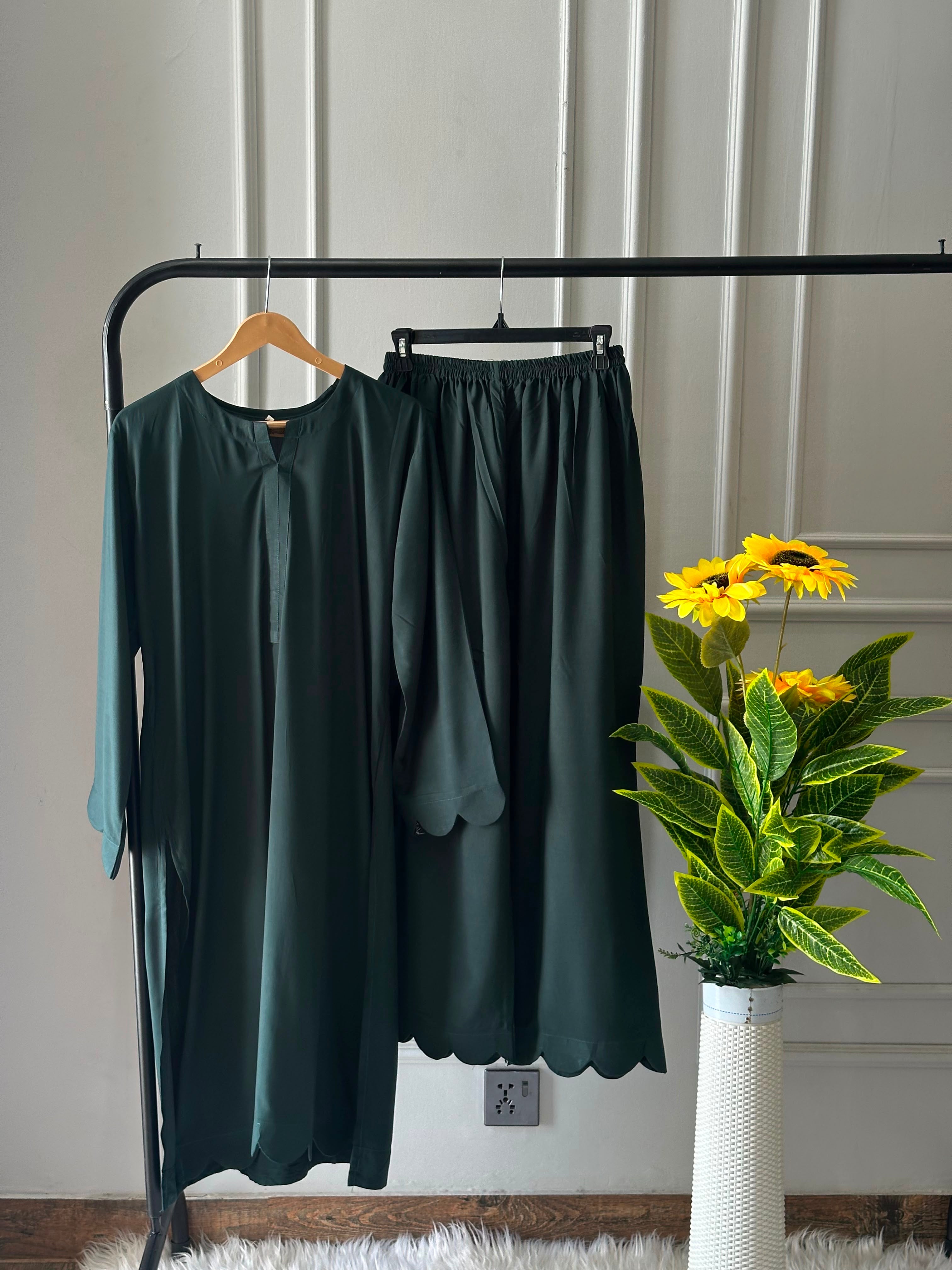 Emerald green linen