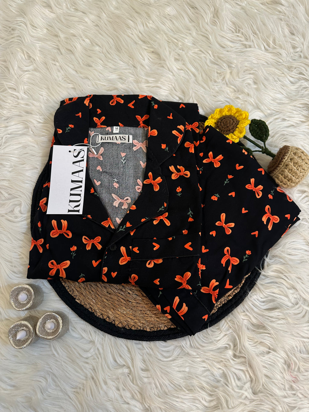 Black bow pjs.