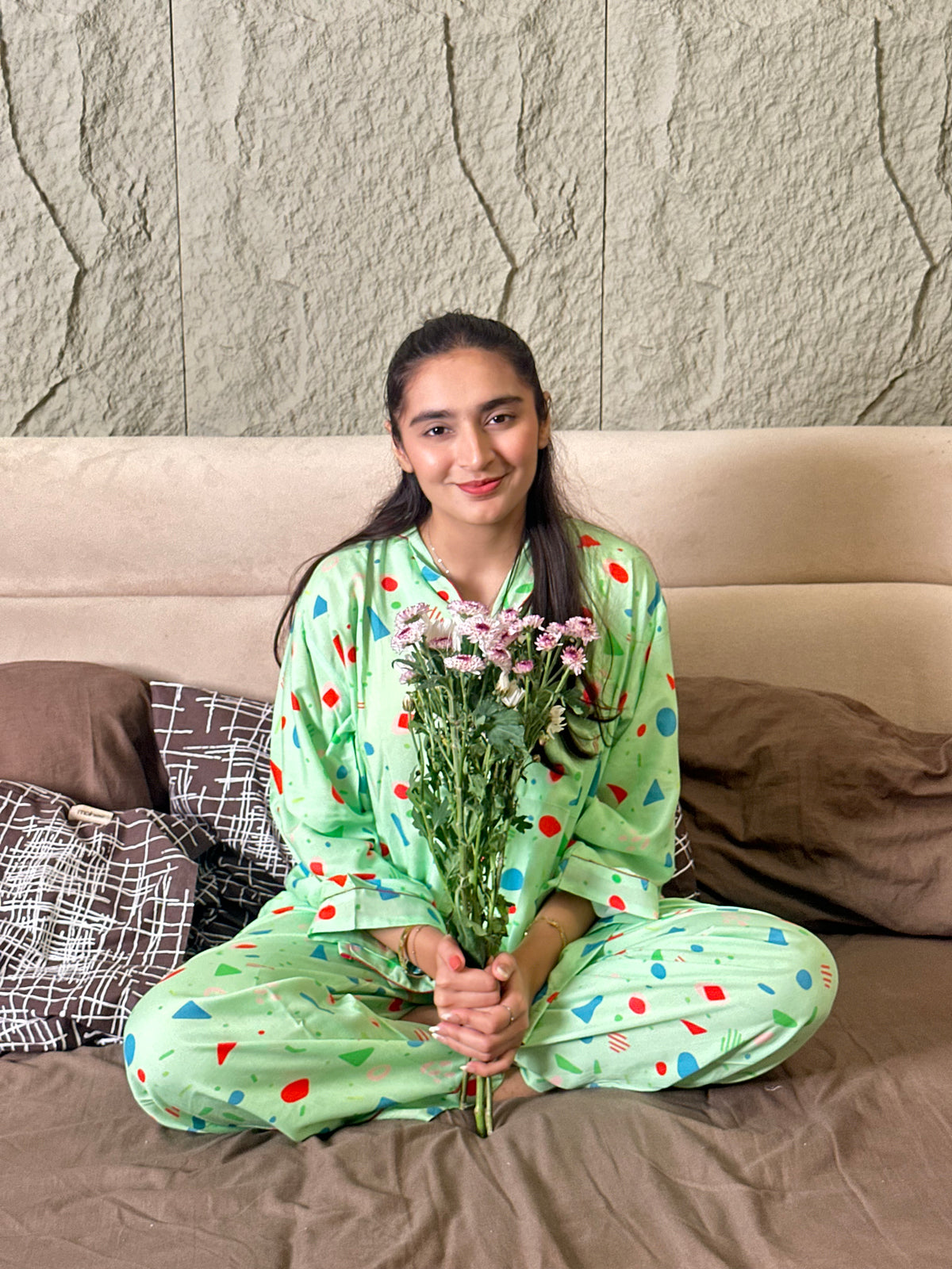Geometrical neon PJS