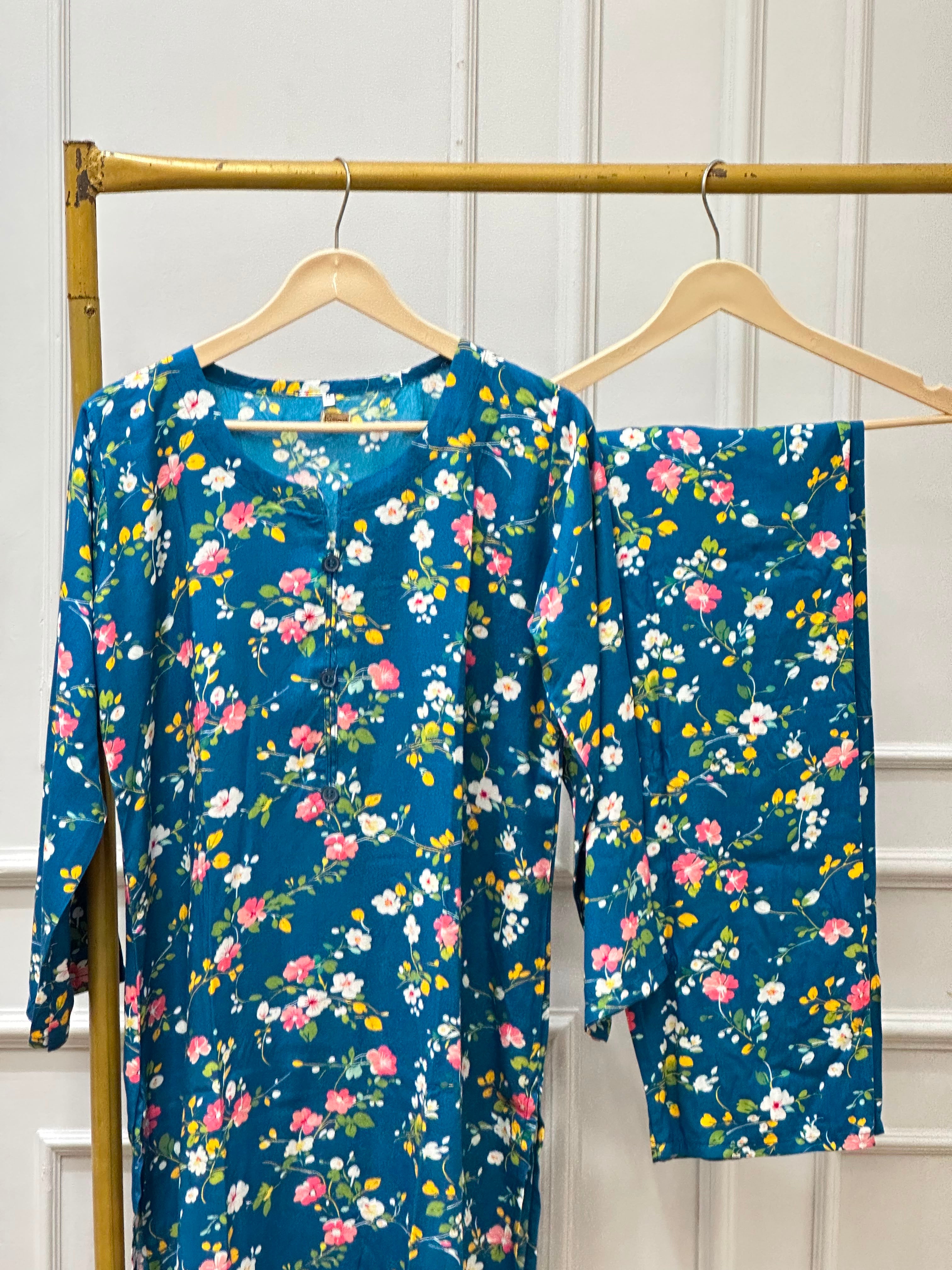 Bluecy linen
