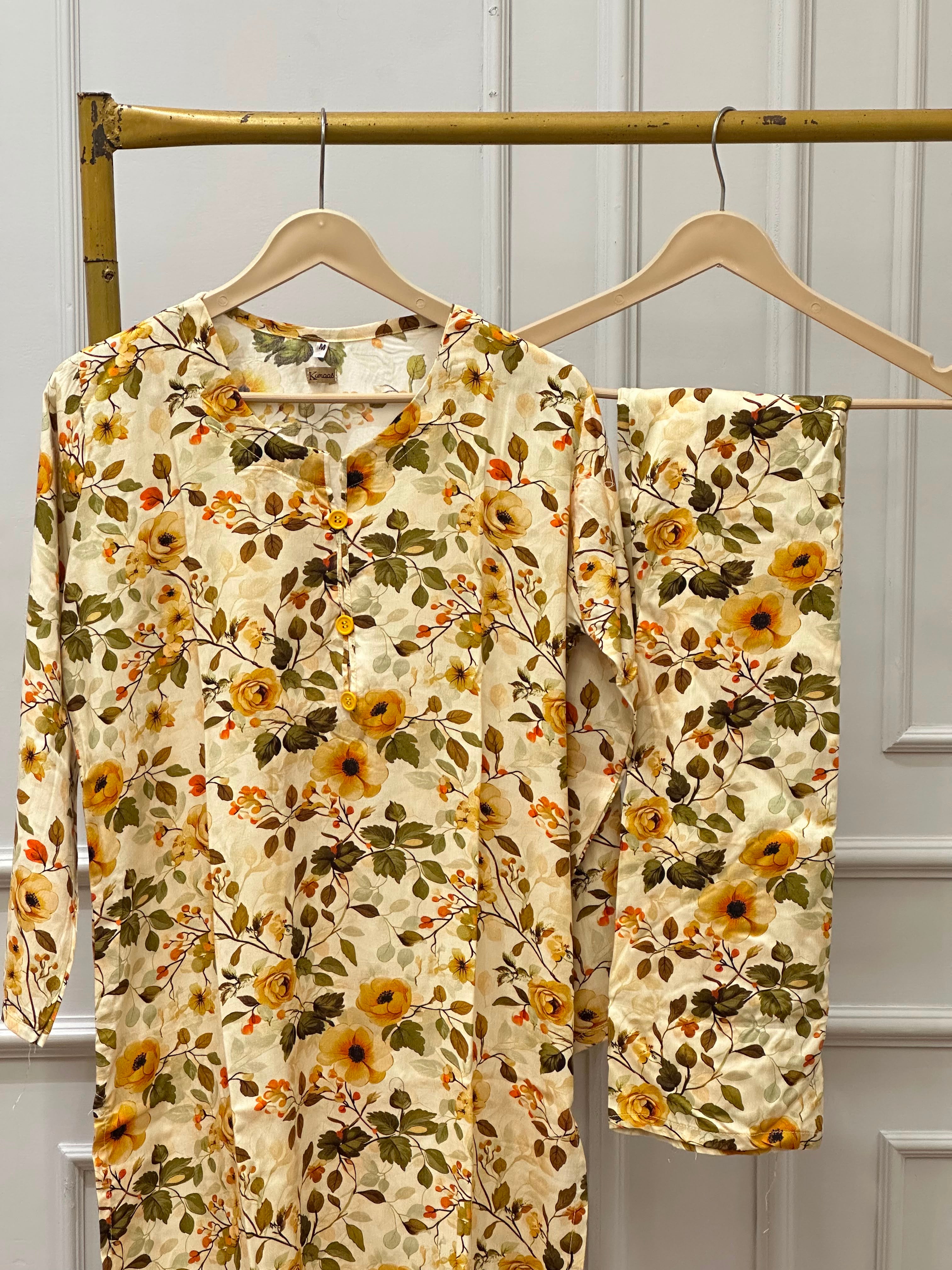 Autumn garden linen
