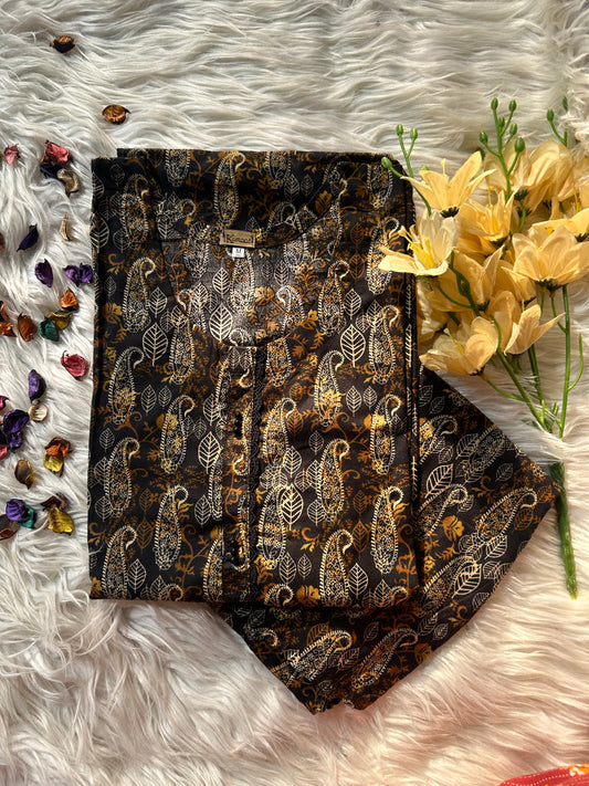 Black carry lawn