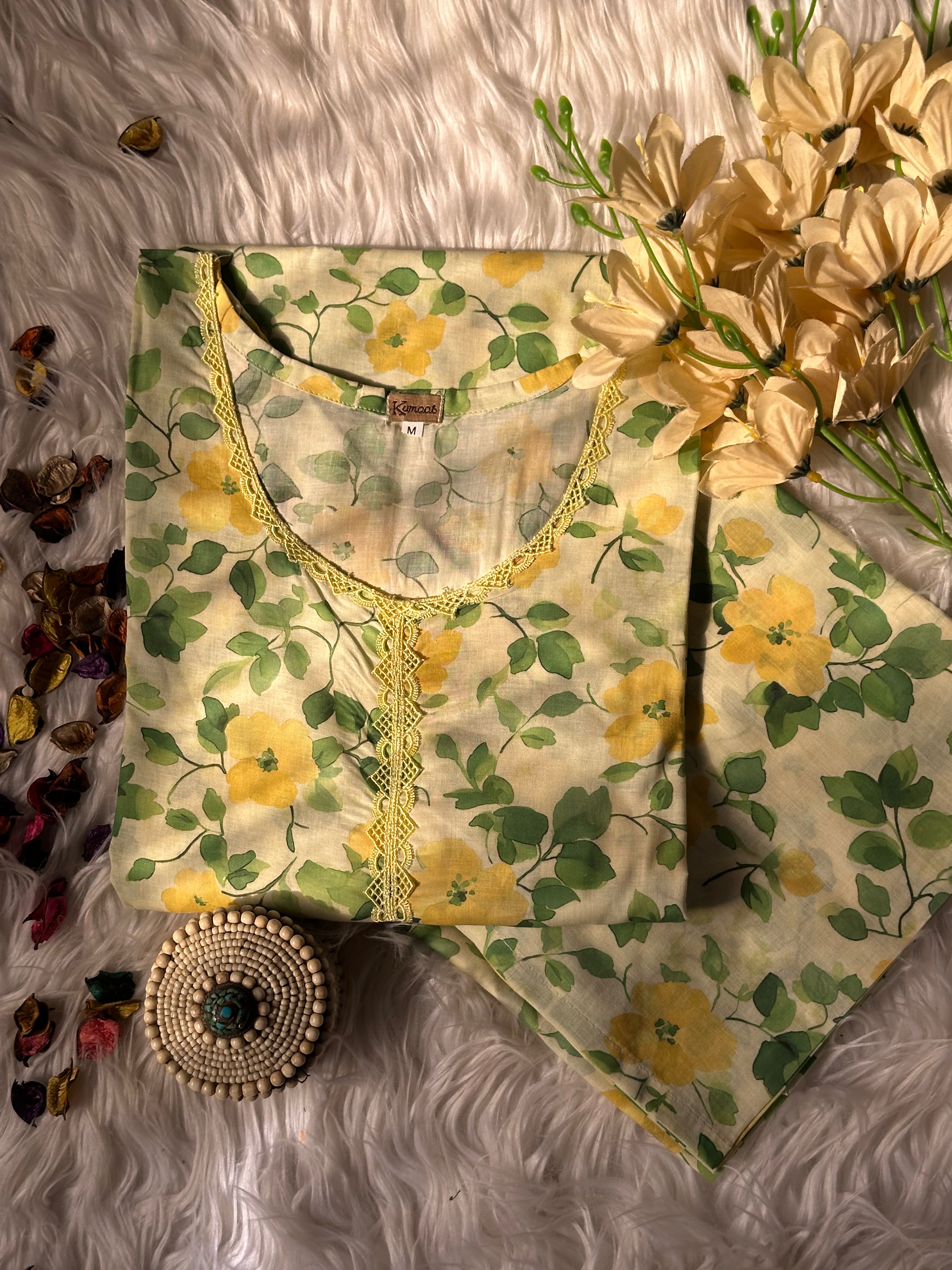 Floral pistachio lawn