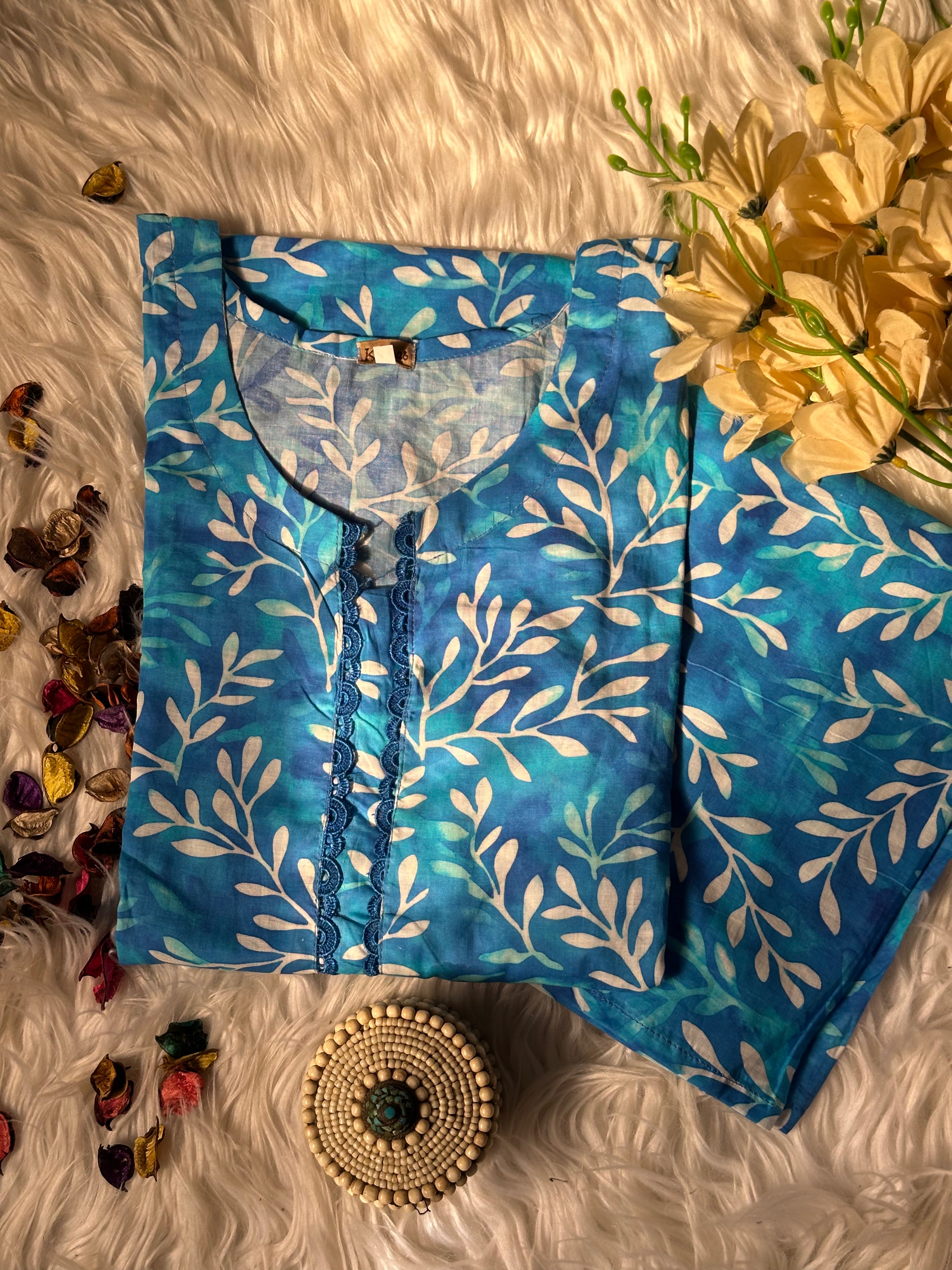 Leaf sky lawn