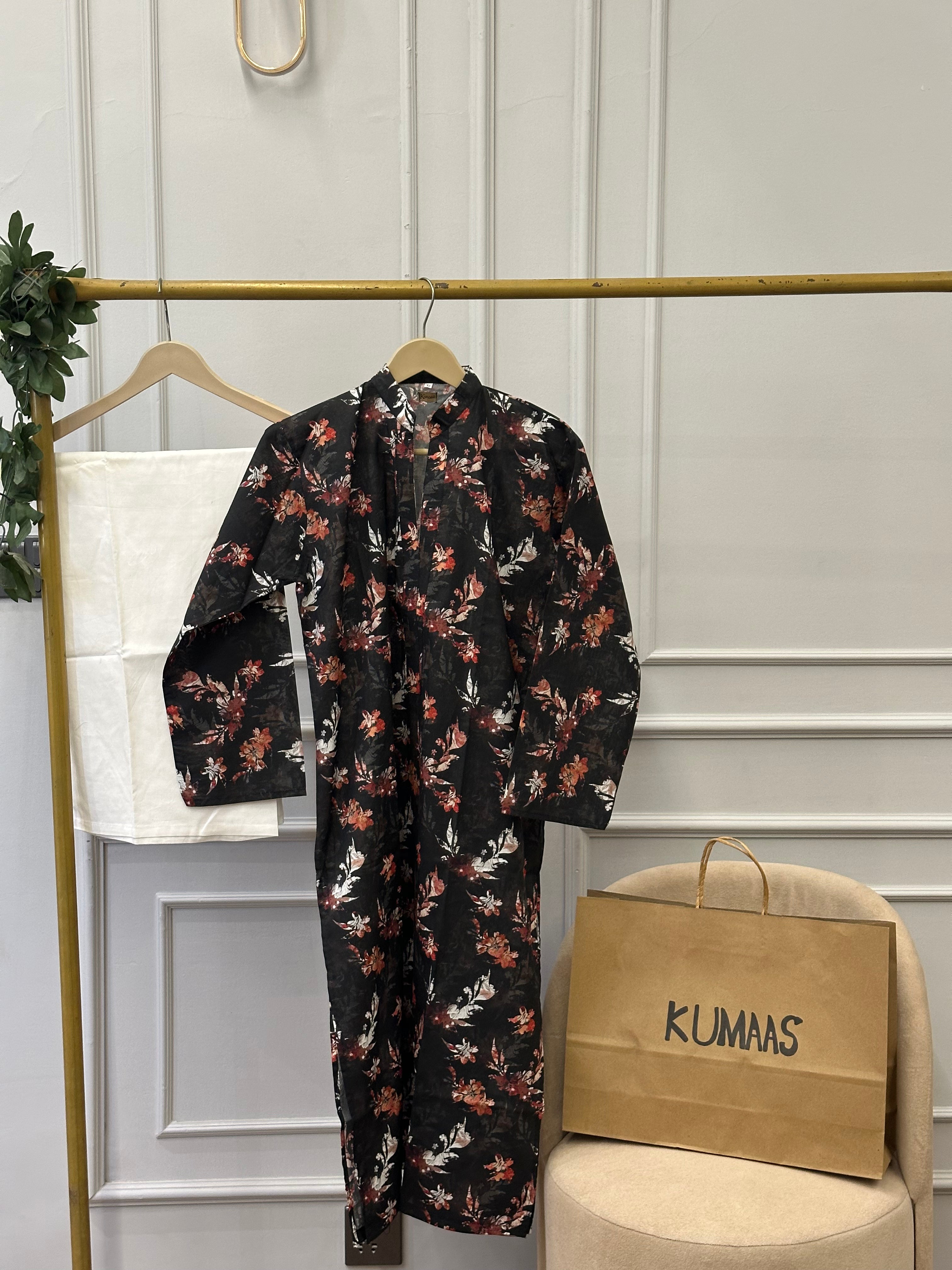 Black orchid lawn