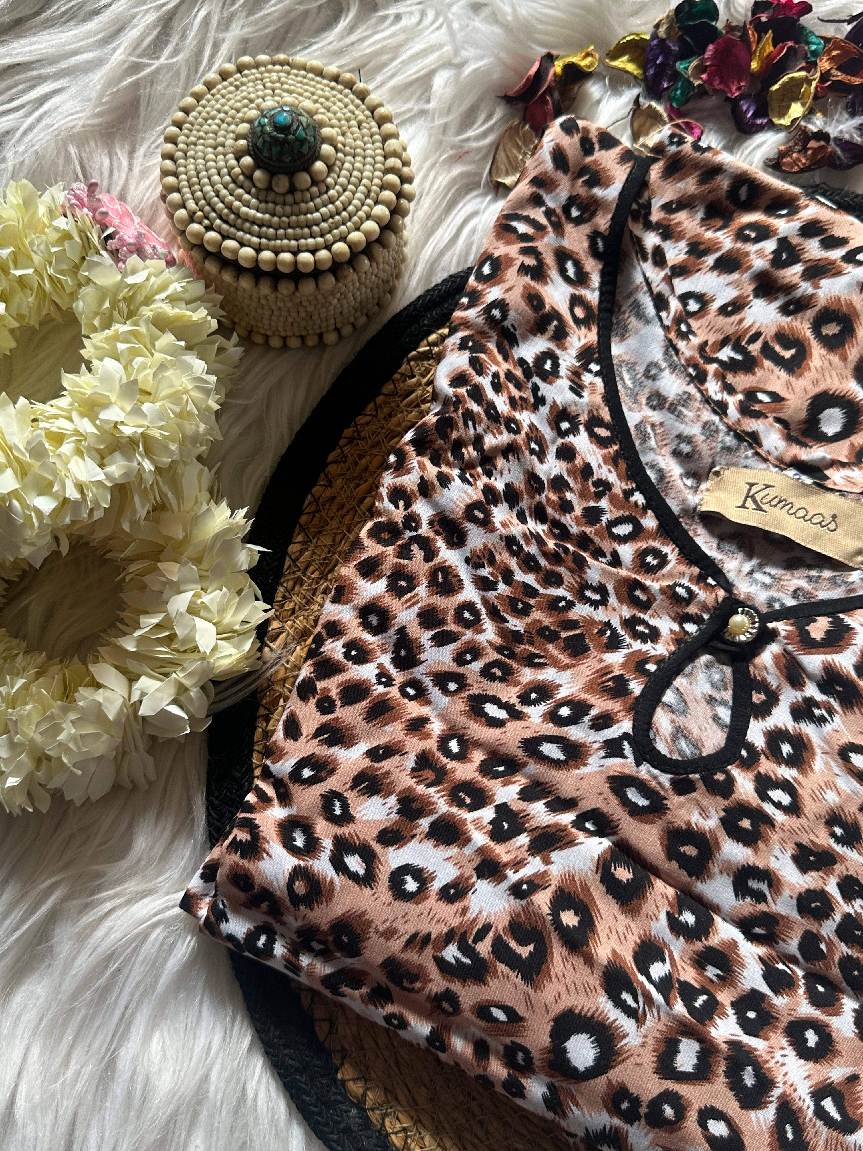 Leopard linen
