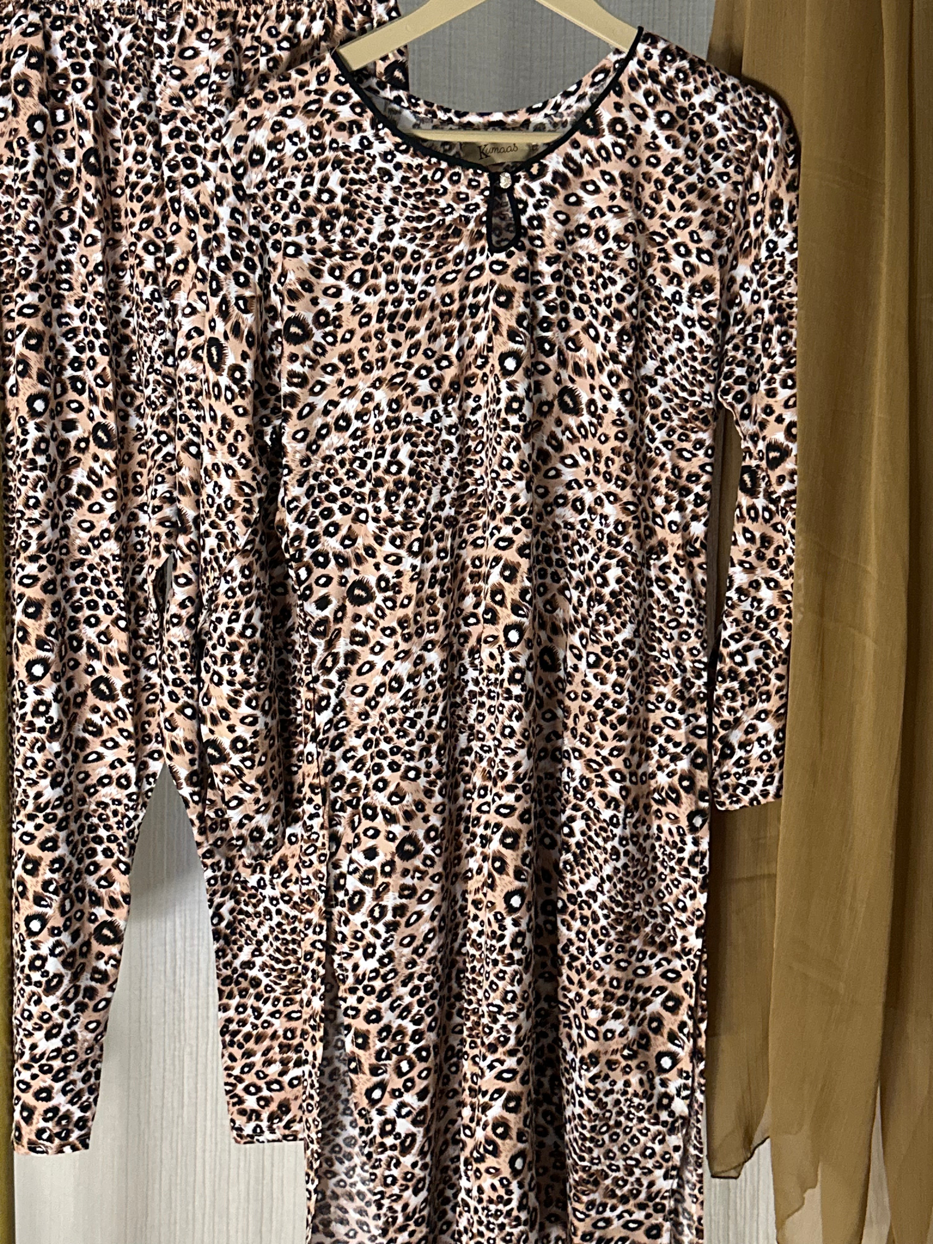 Leopard linen