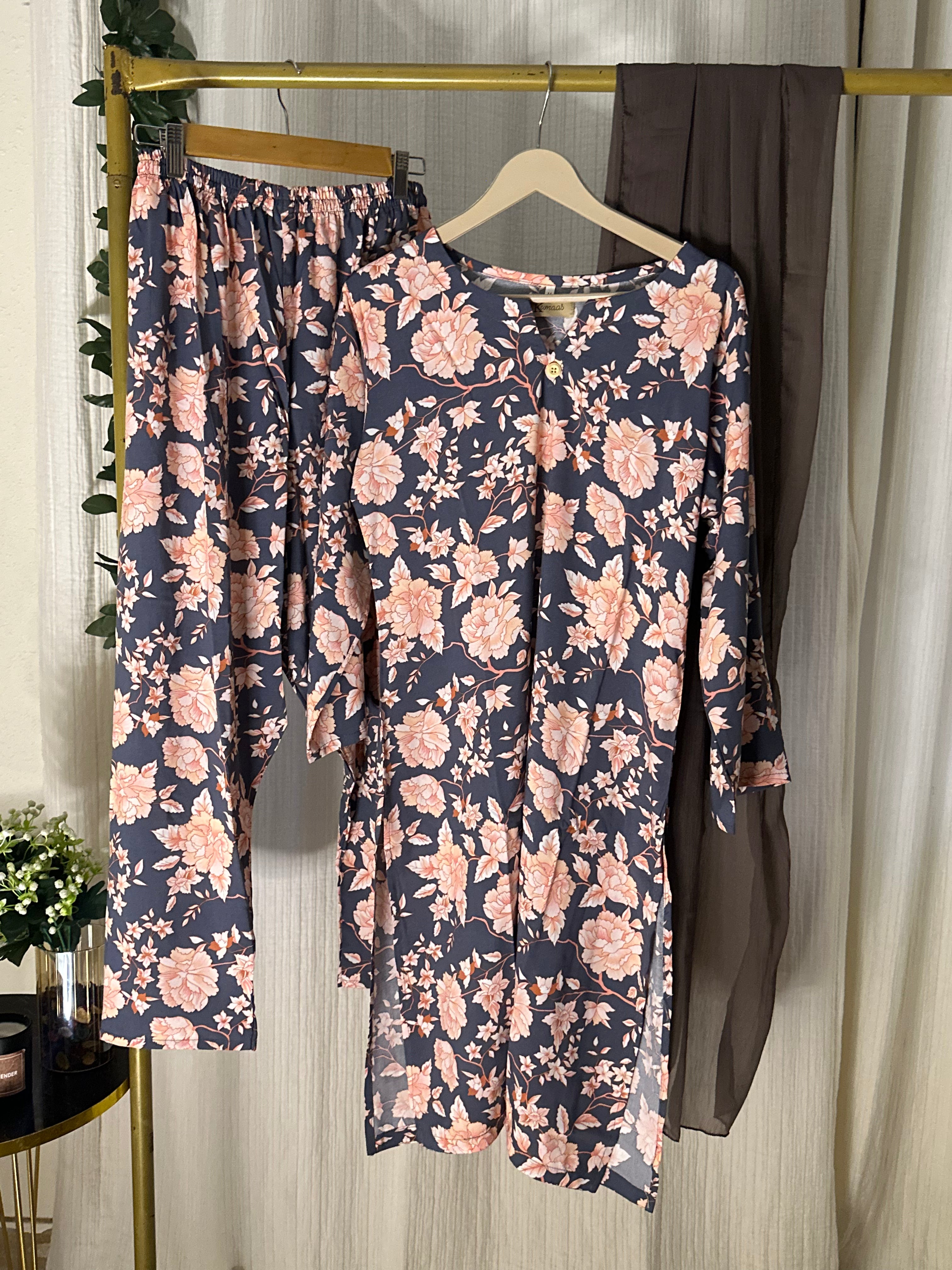 Coal pink linen
