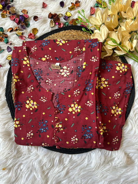Maroon flower linen