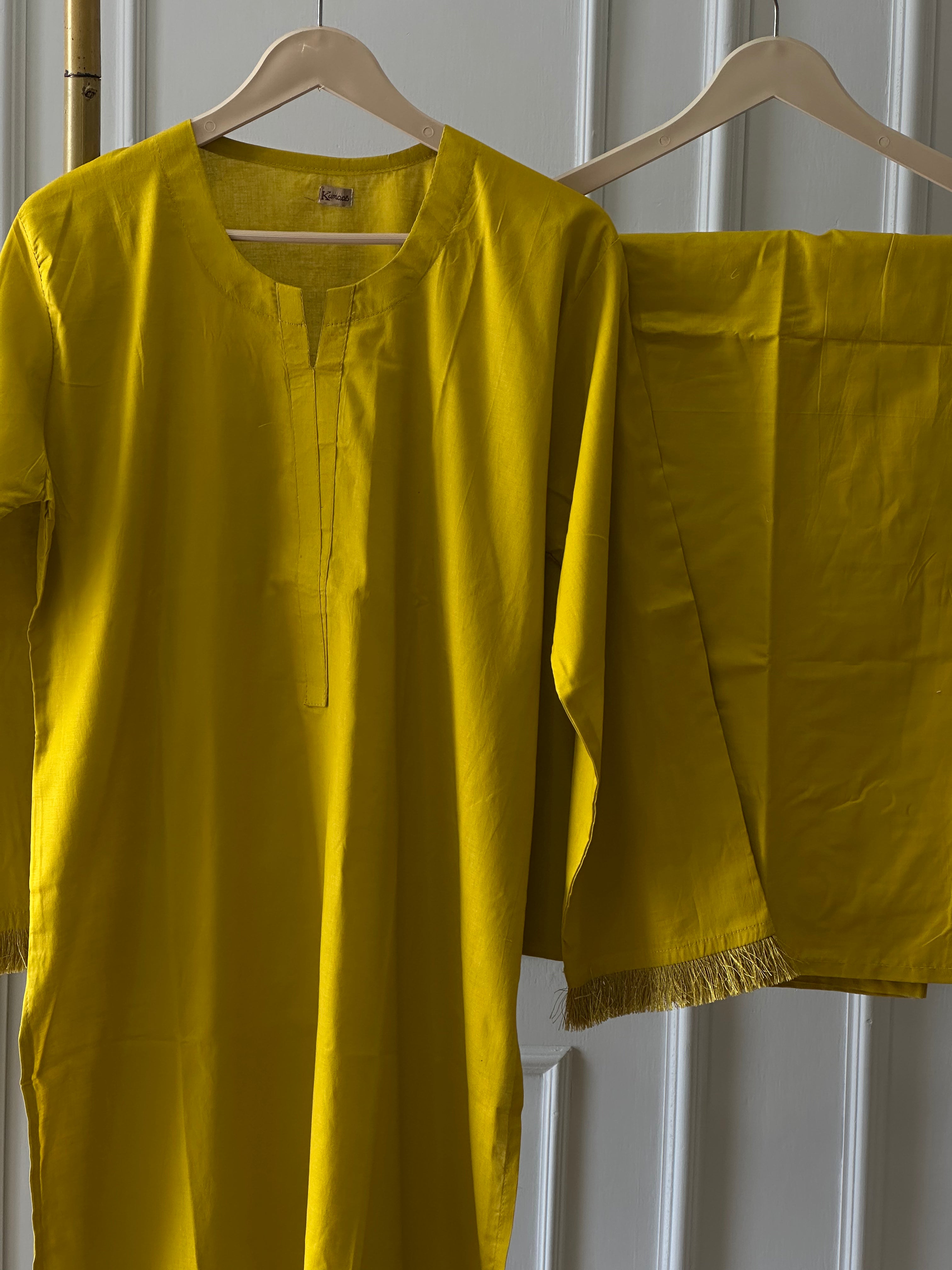 Yellow solid lawn
