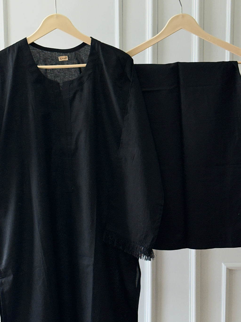 Black solid lawn