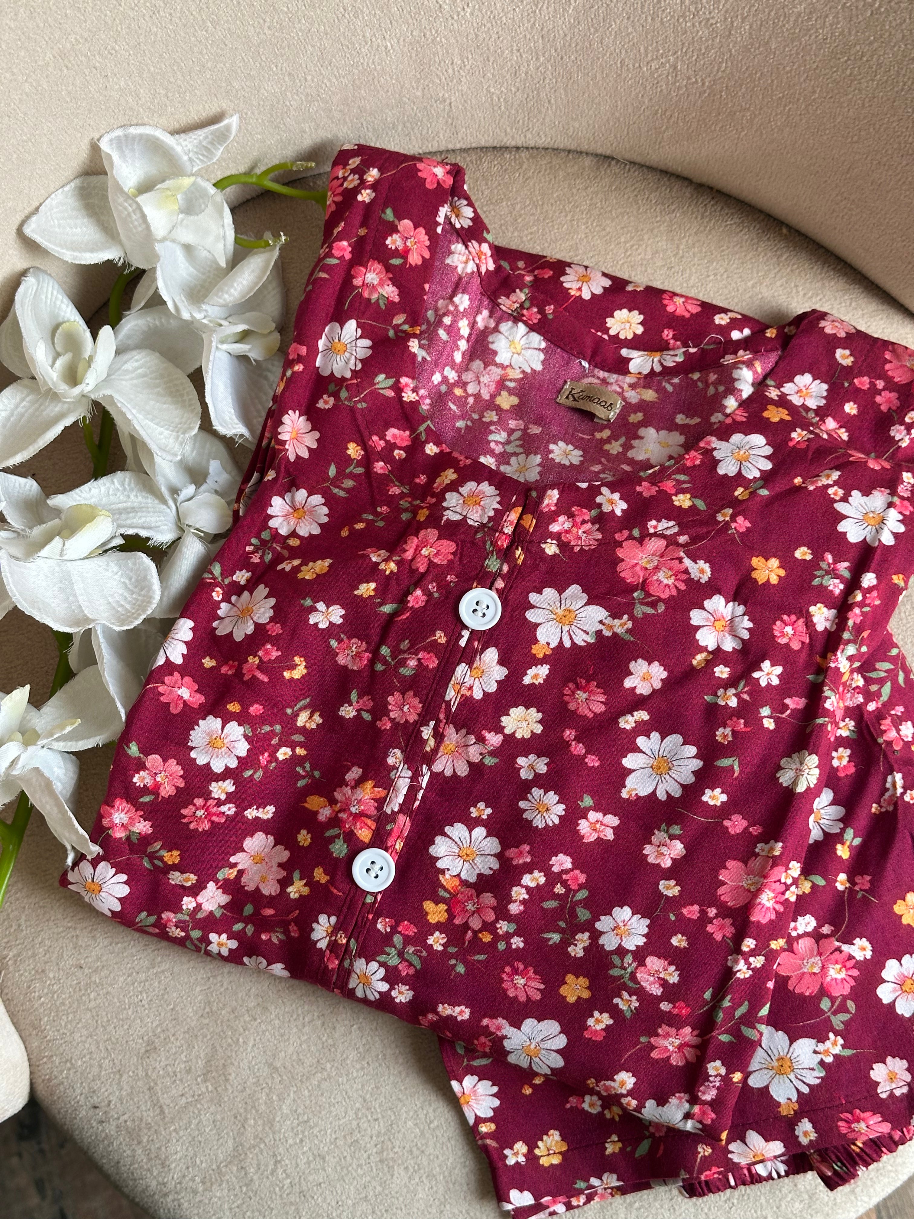 Cherry daisy linen