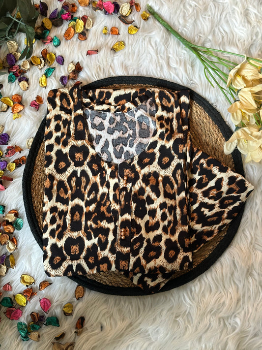 Black leo linen
