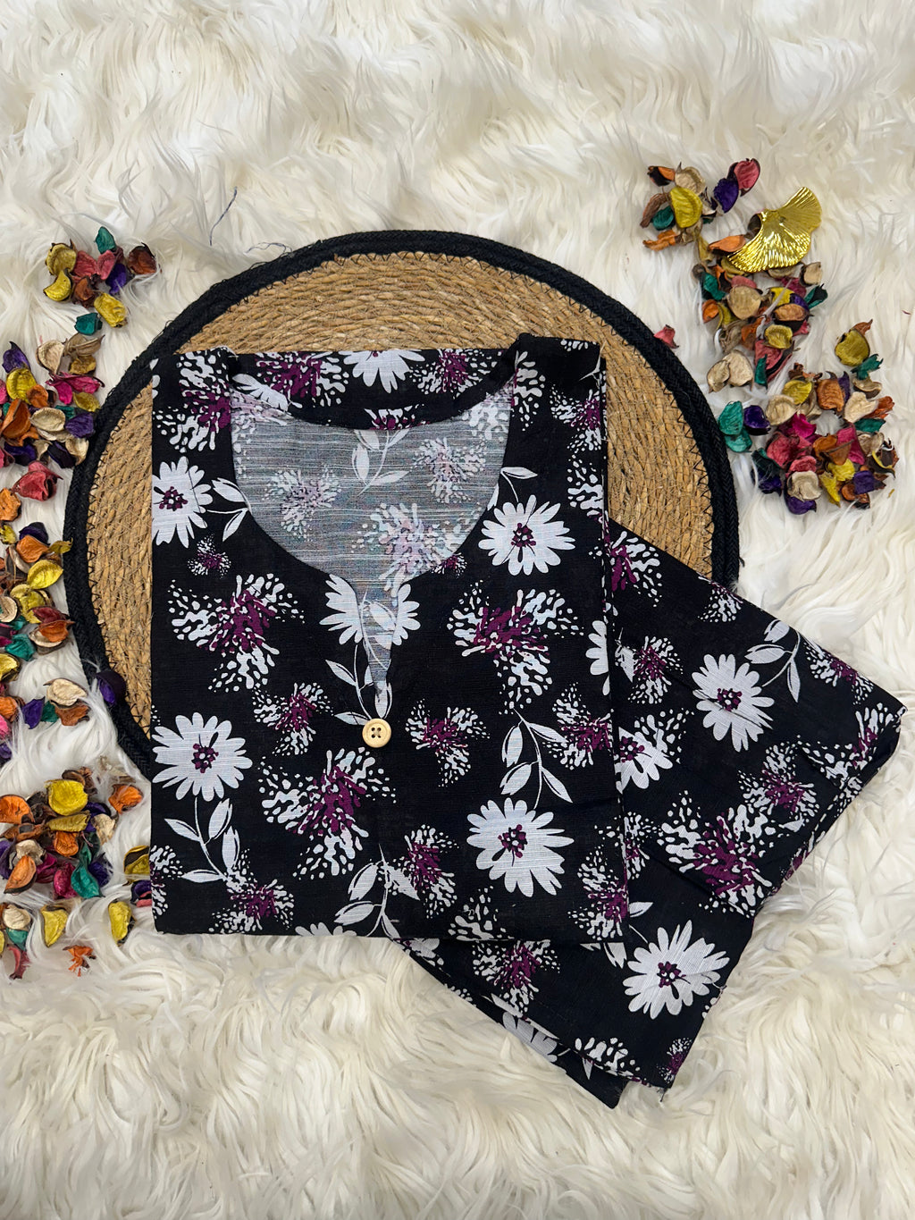Black daisy khaddar
