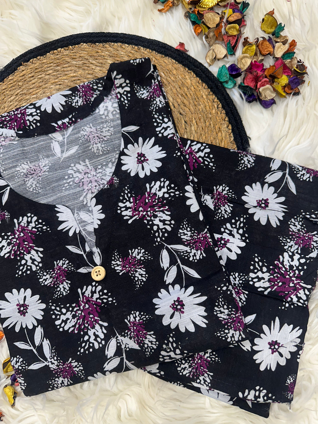Black daisy khaddar