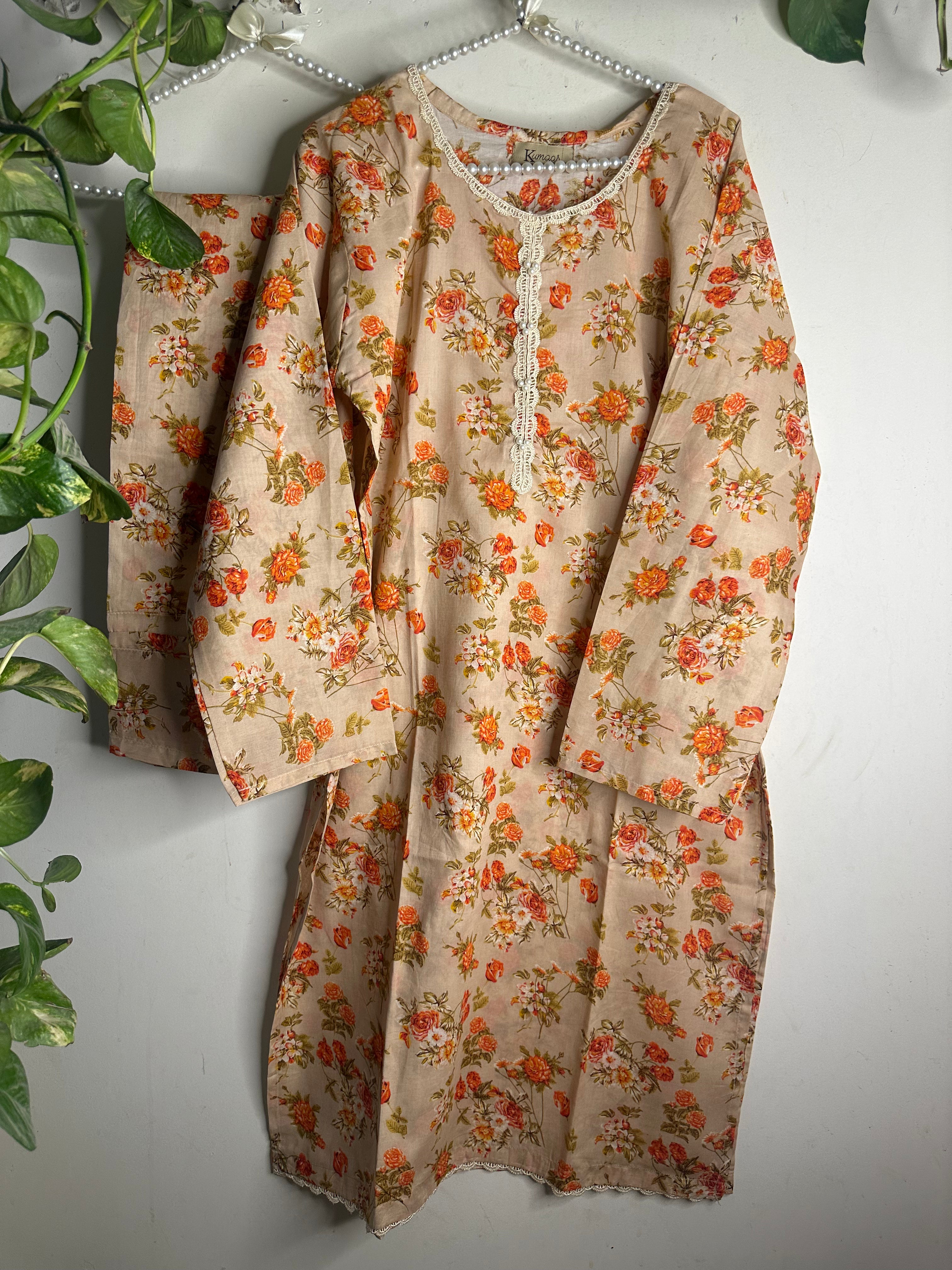 Floral sand lawn