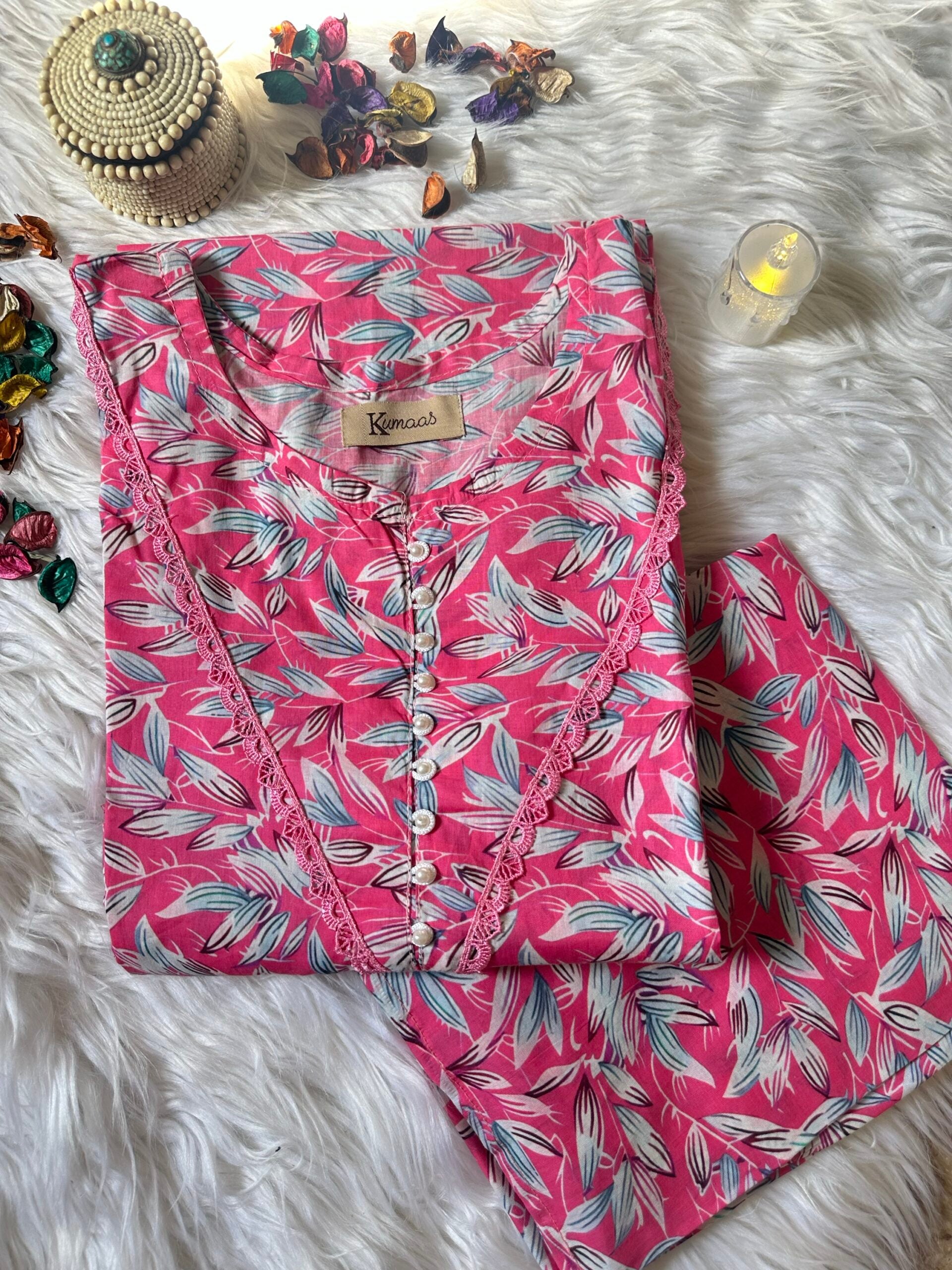 Mulberry lawn