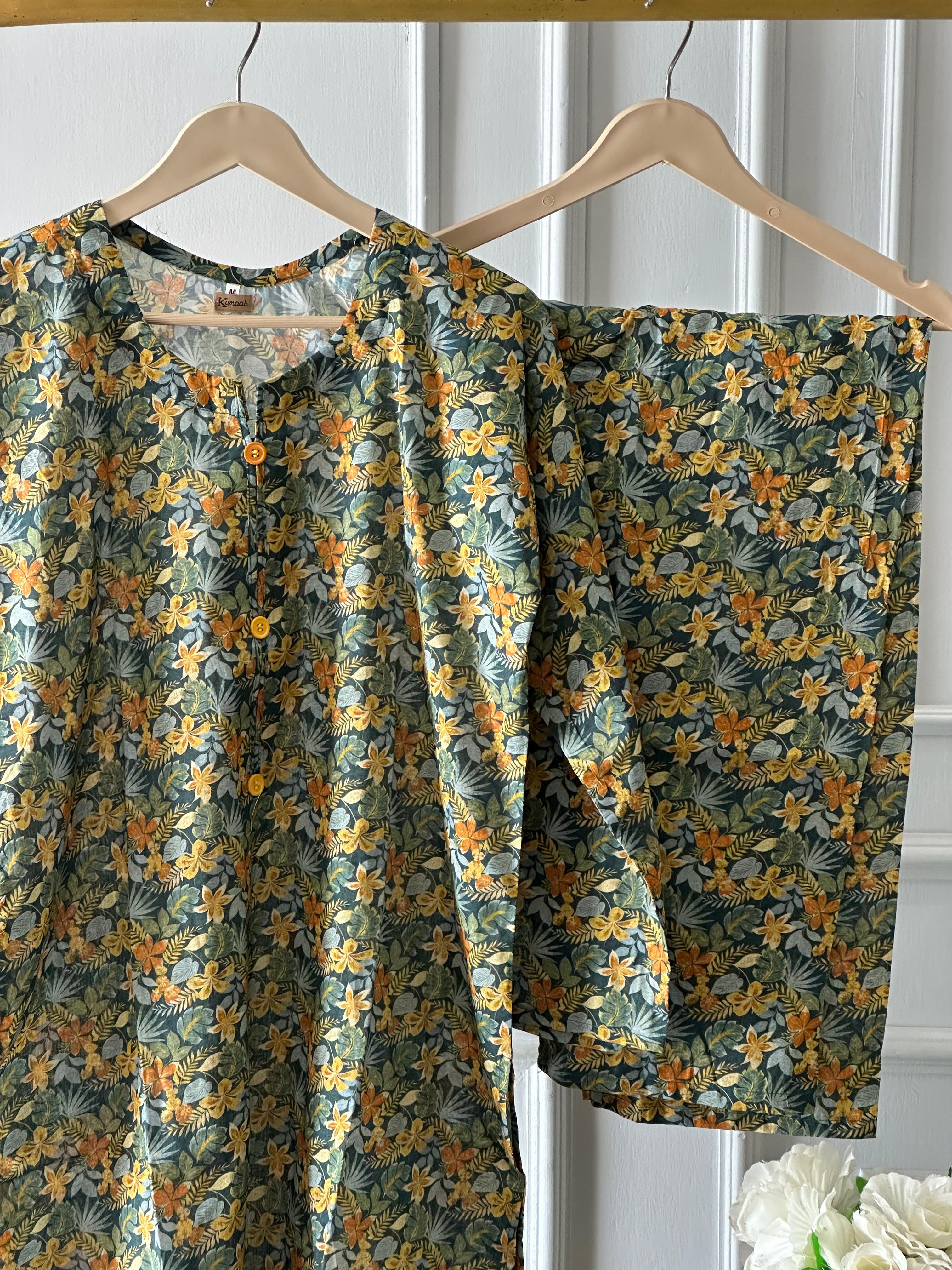 Jungle bloom lawn