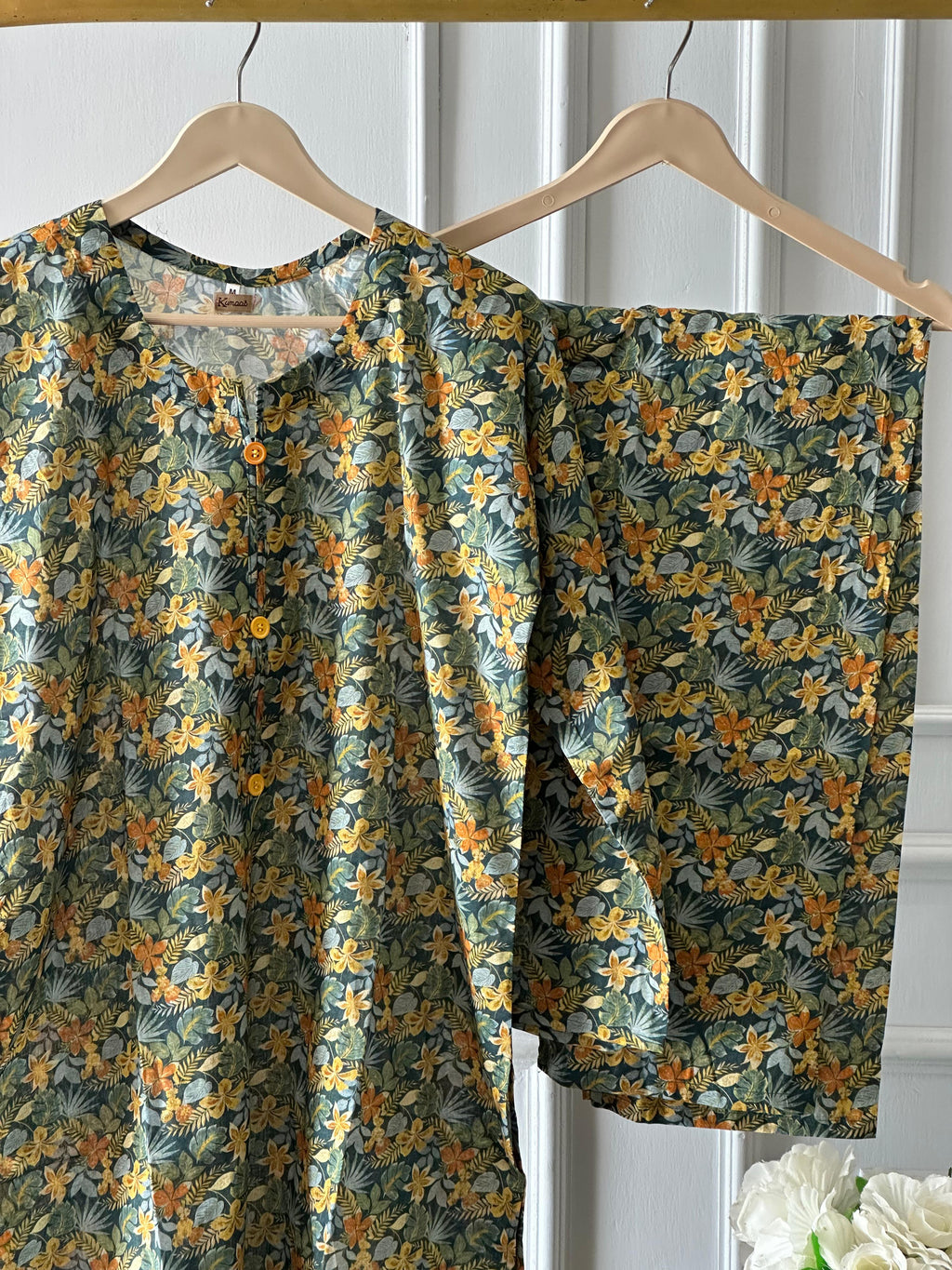 Jungle bloom lawn