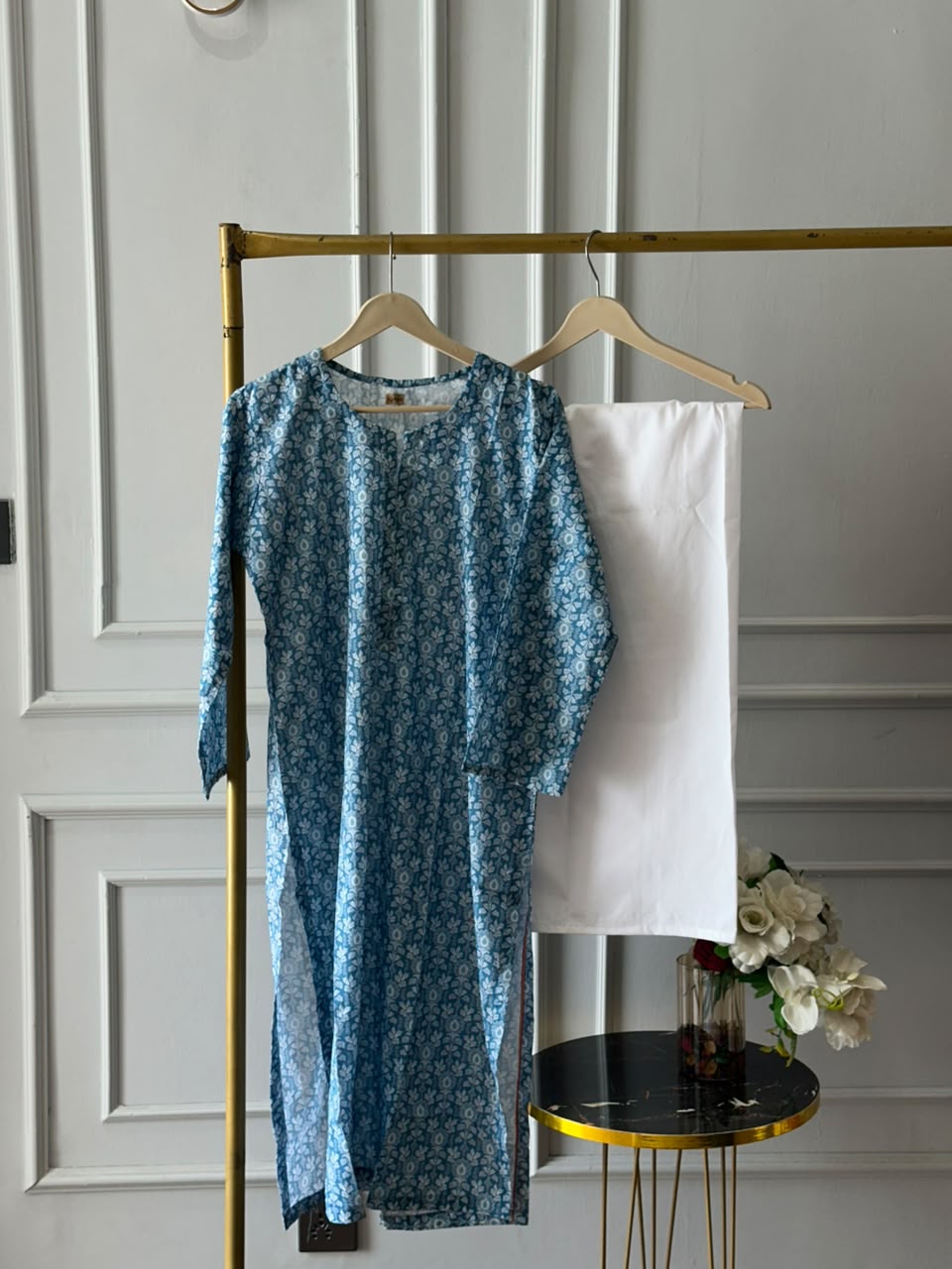 Sabrina Lawn kurti