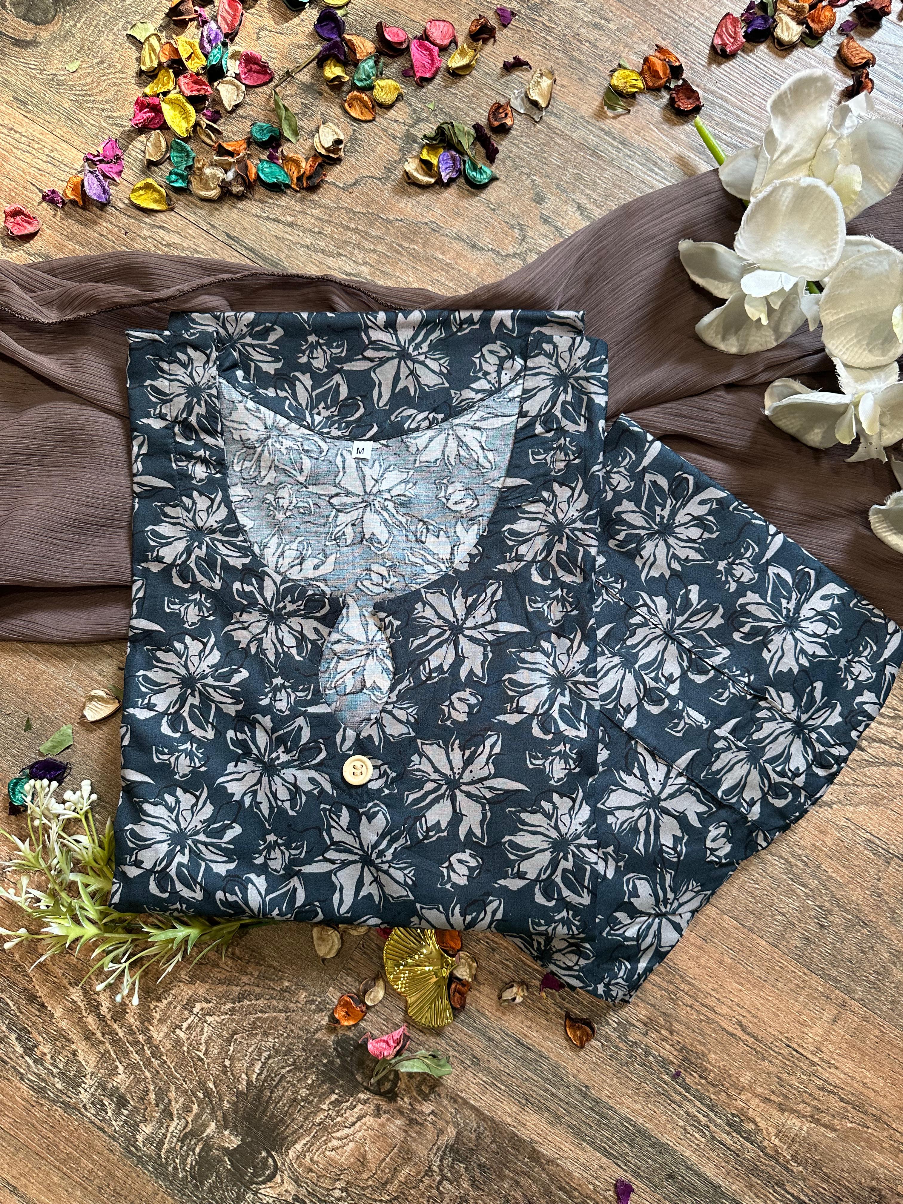 Monochrome bloom lawn