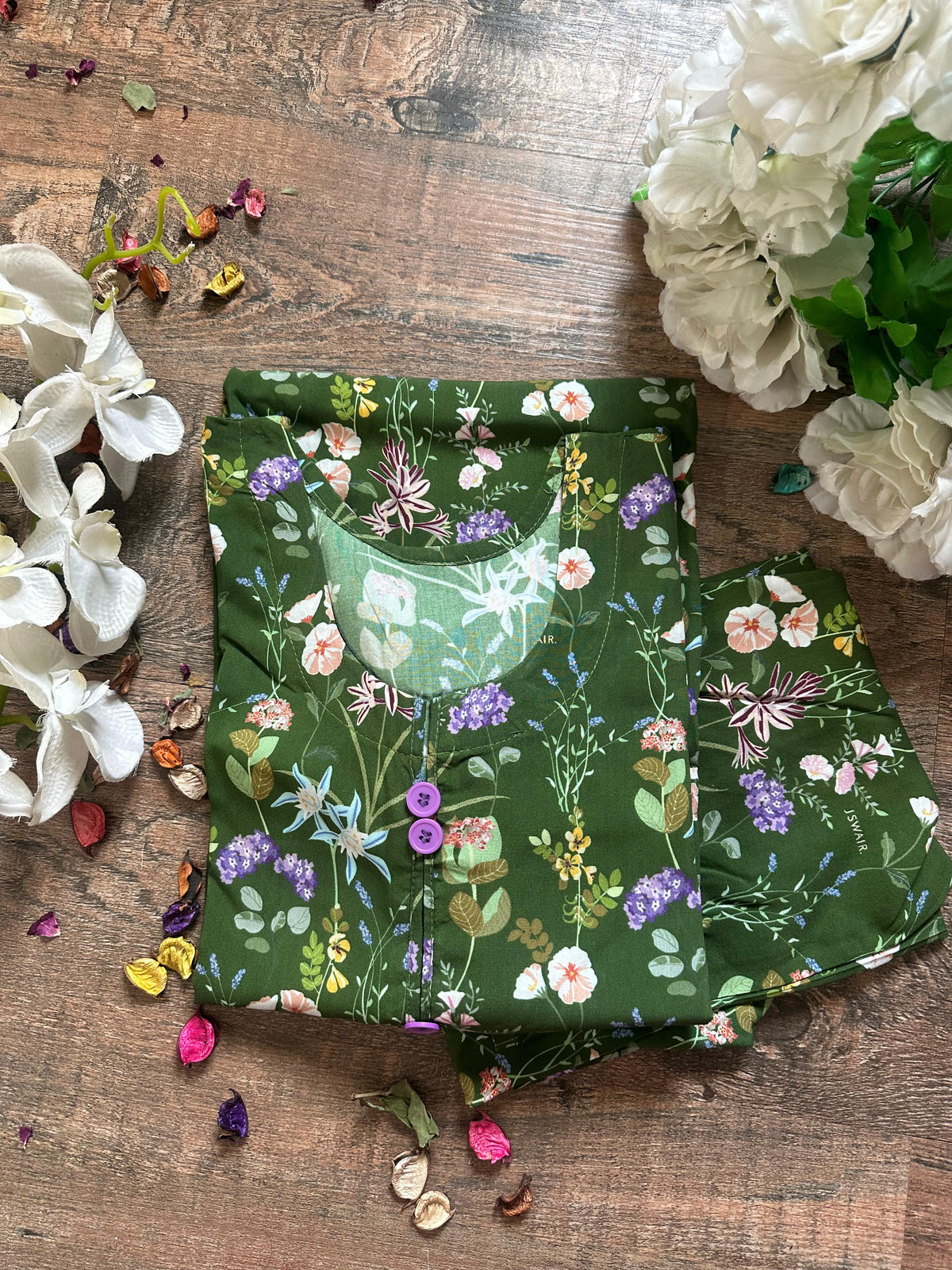 Green forest linen