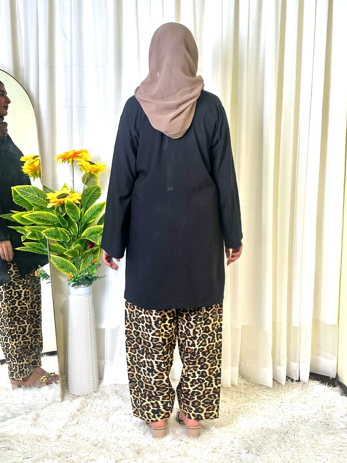 Cheetah farshi shalwar
