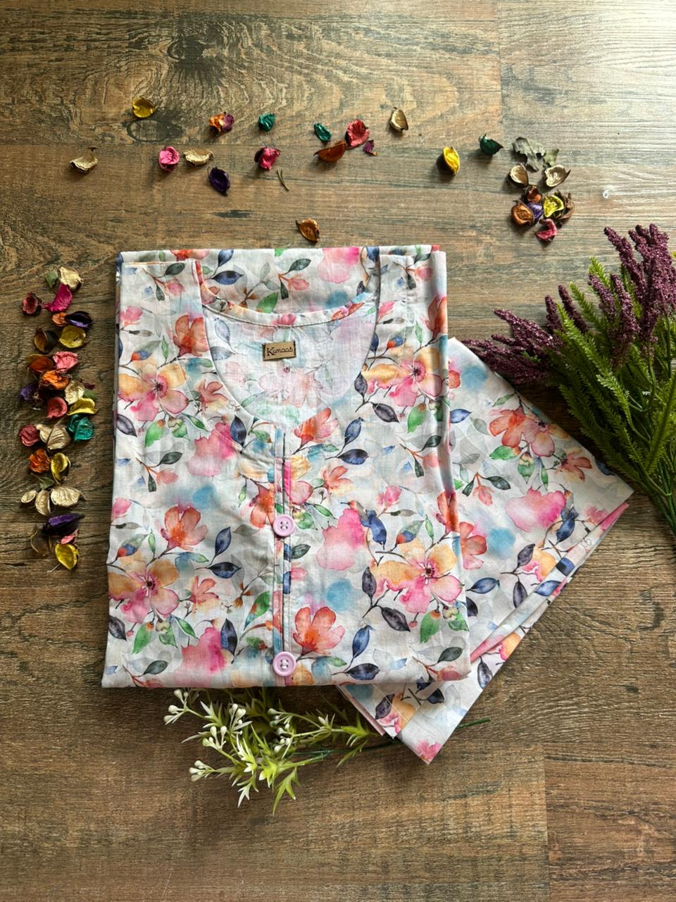 Canvas Bloom Lawn