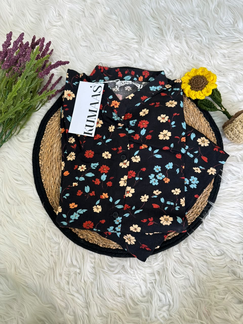 Black flora Co'rd