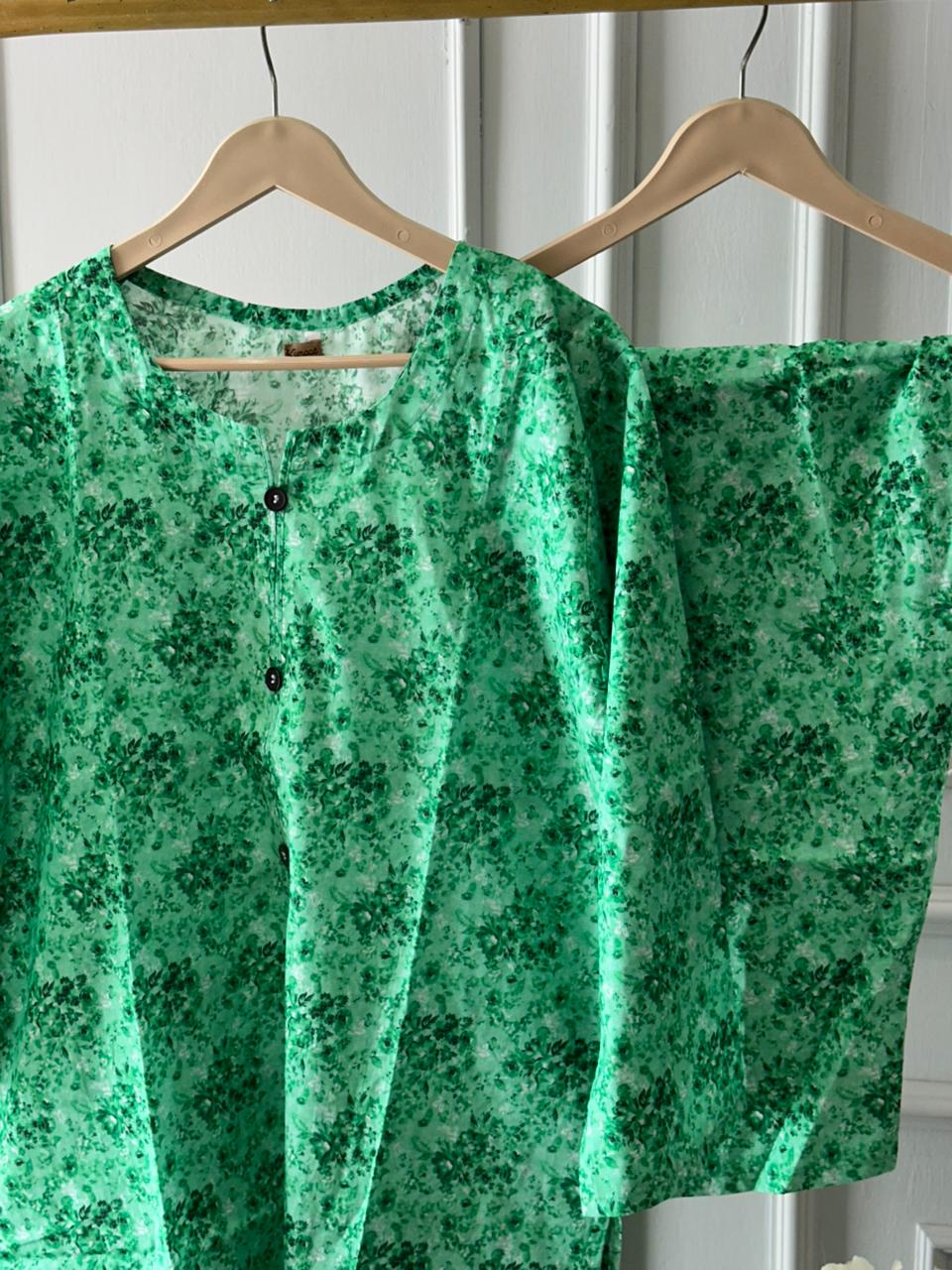 Emerald Moss Lawn