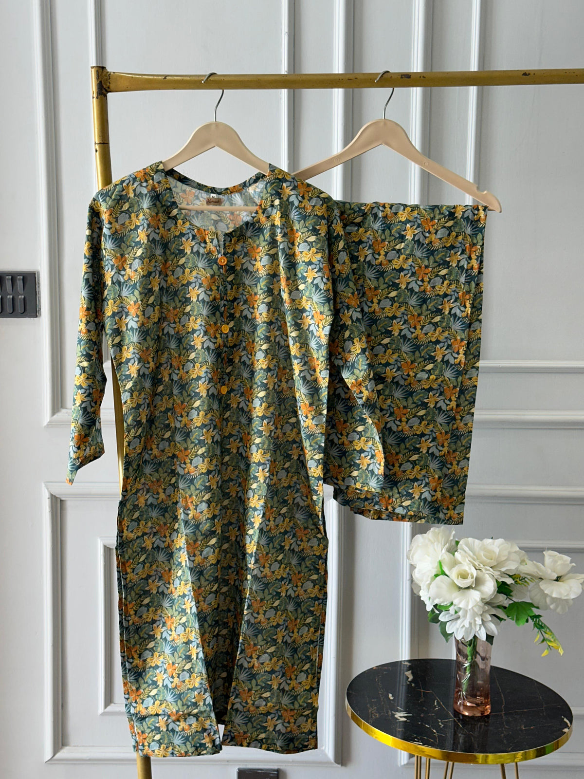 Jungle bloom lawn